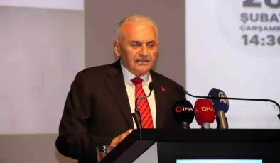 Binali Yıldırım: “Cumhurbaşkanı Erdoğan’ın tekrar aday olmasının yolu açılmalı”