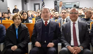 Hulusi Akar: Terörle Uğraş Devam Edecek